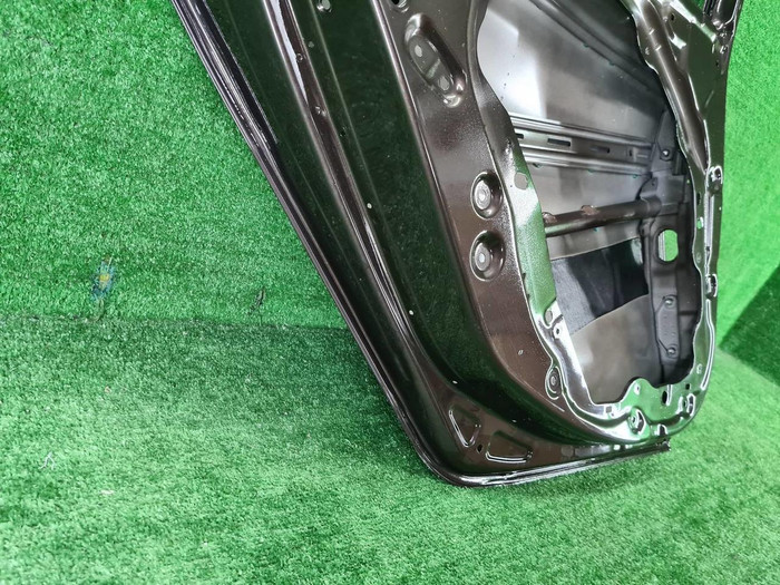 Дверь задняя левая Genesis G70 (2017-н.в.)