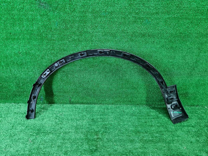 Расширитель передний правый Volvo XC40 (2017-н.в.)