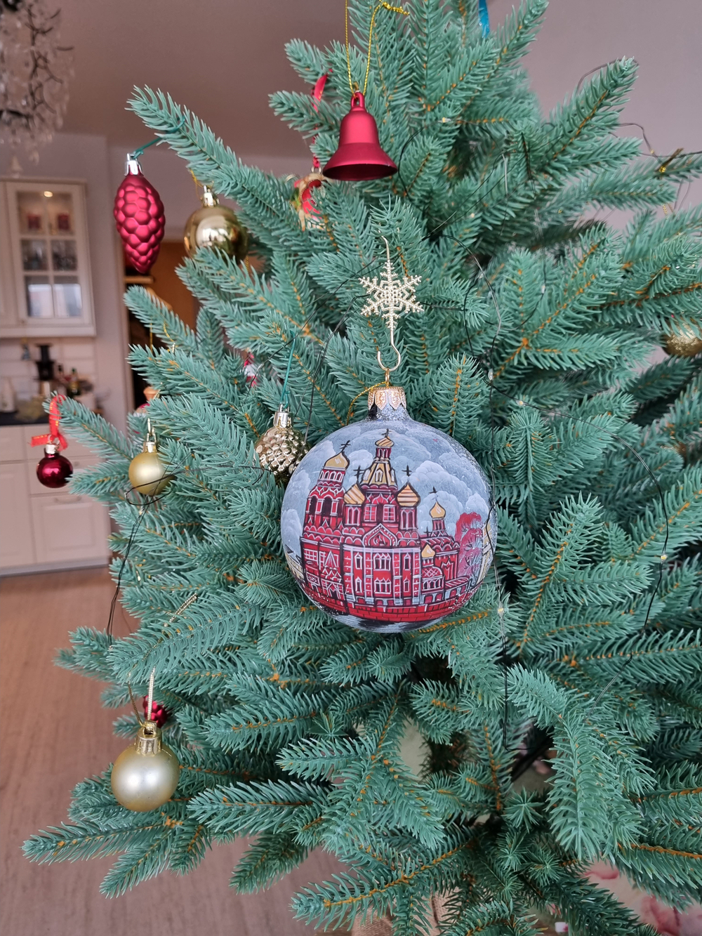 Шар стеклянный "Спас на крови",  ручная роспись