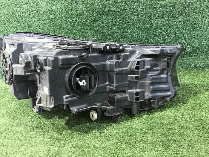 Фара левая BMW 7er G11 G12 (2015-2019) Adaptive LED