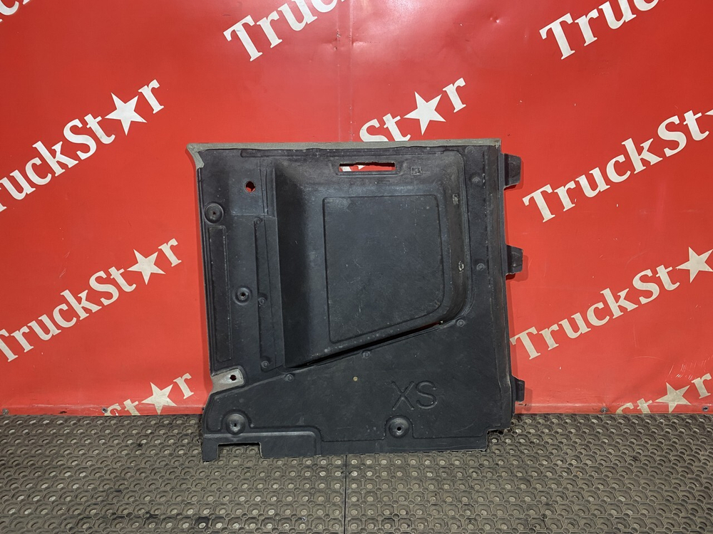 Обшивка салона левая