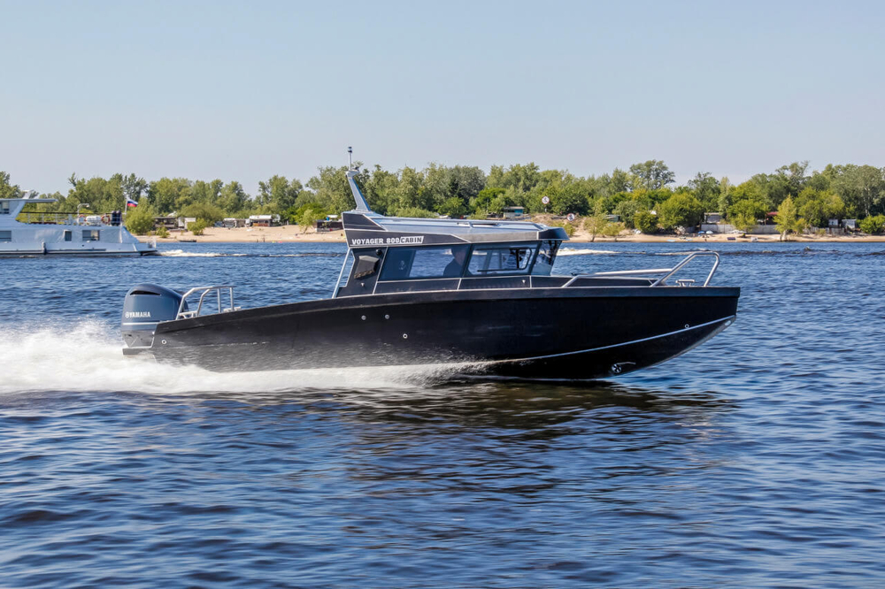 Катер Volzhanka VOYAGER 800 Cabin