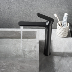 Смеситель для раковины Black&White Universe черный матовый (UK8302B)