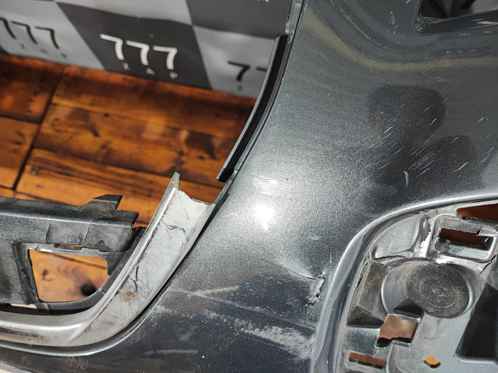 Бампер передний Peugeot 3008 1 13-16 Б/У Оригинал 1611182380