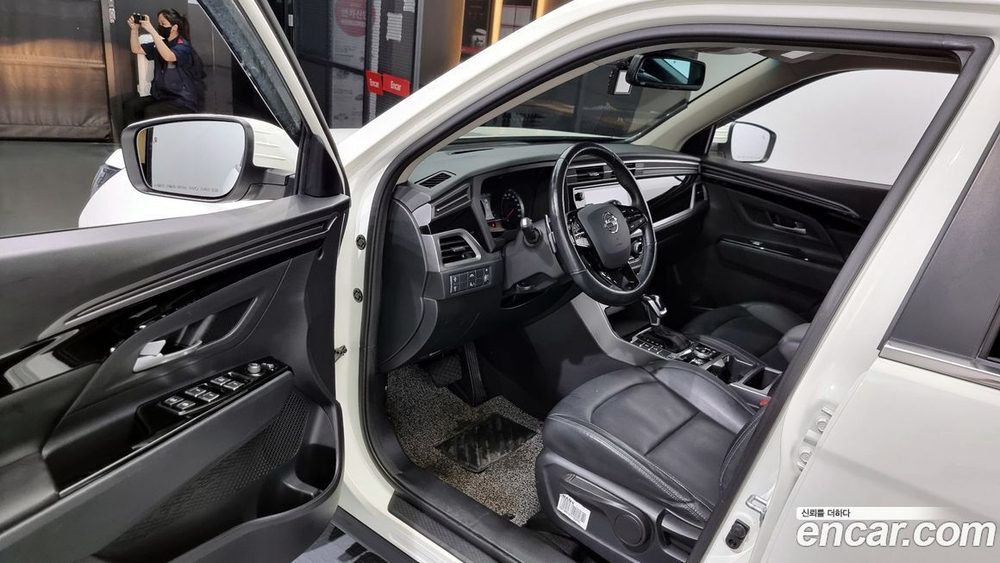 KG Mobility (Ssangyong) Beautiful Korando Бензин 1.5 2WD C5 (08.2021)
