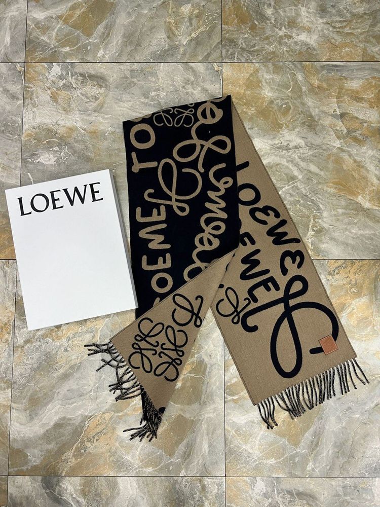 Шарф Loewe