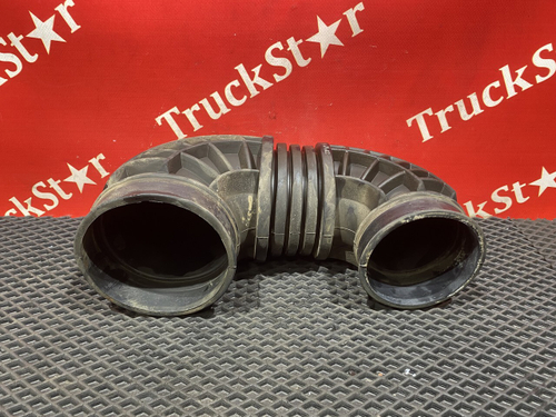 Патрубок воздушного фильтра 2024г