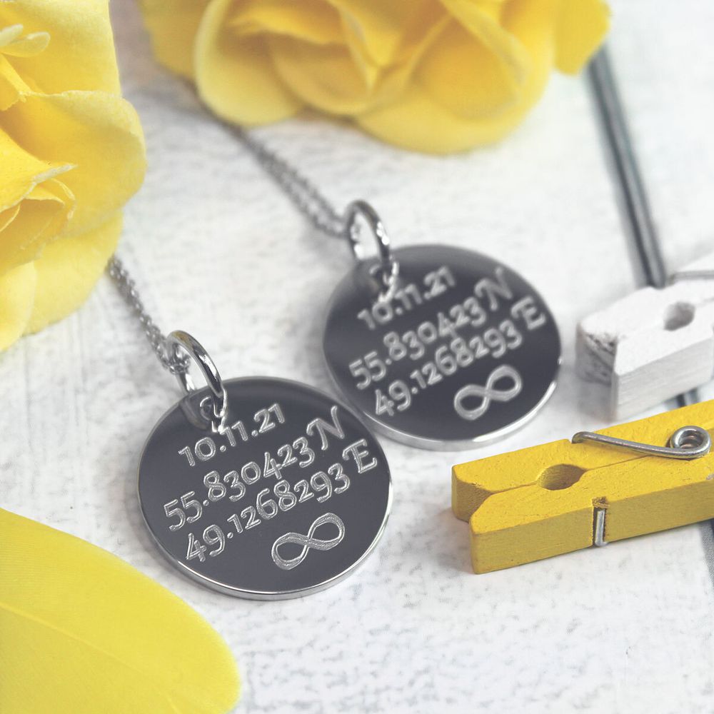 Парные кулоны с координатами и датой на заказ