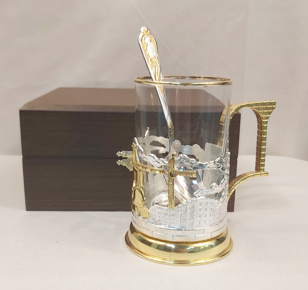 Подстаканник "Подарок строителю" с золочением и серебрением в футляре (венге)