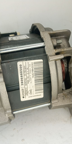 153 Двигатель для стиральной машины Beko 2806860500 б/у