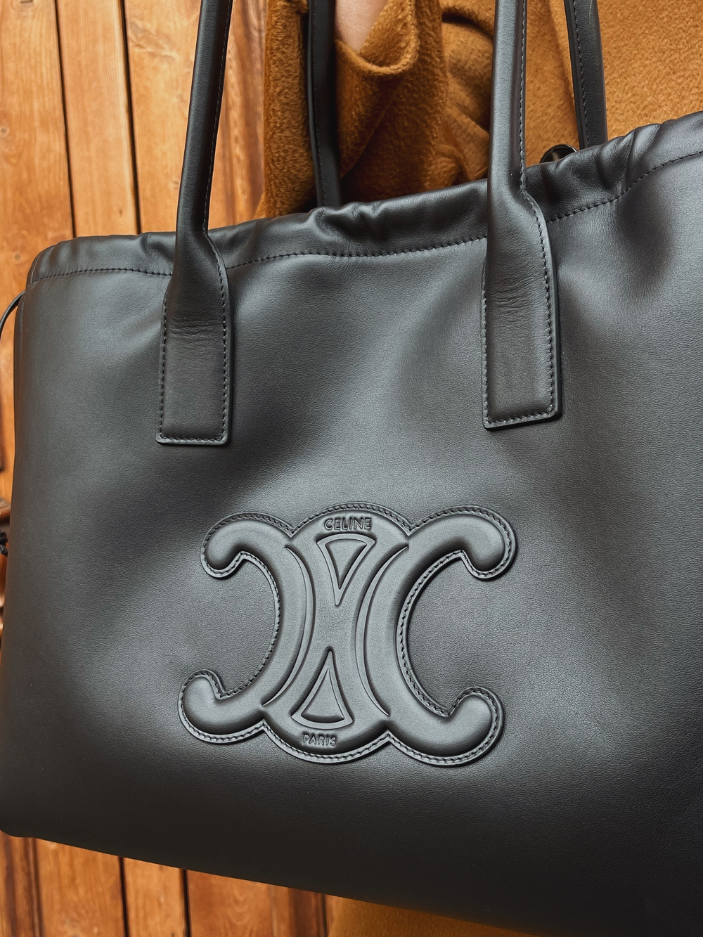 Celine Cabas Drawstring Cuir Triomphe 