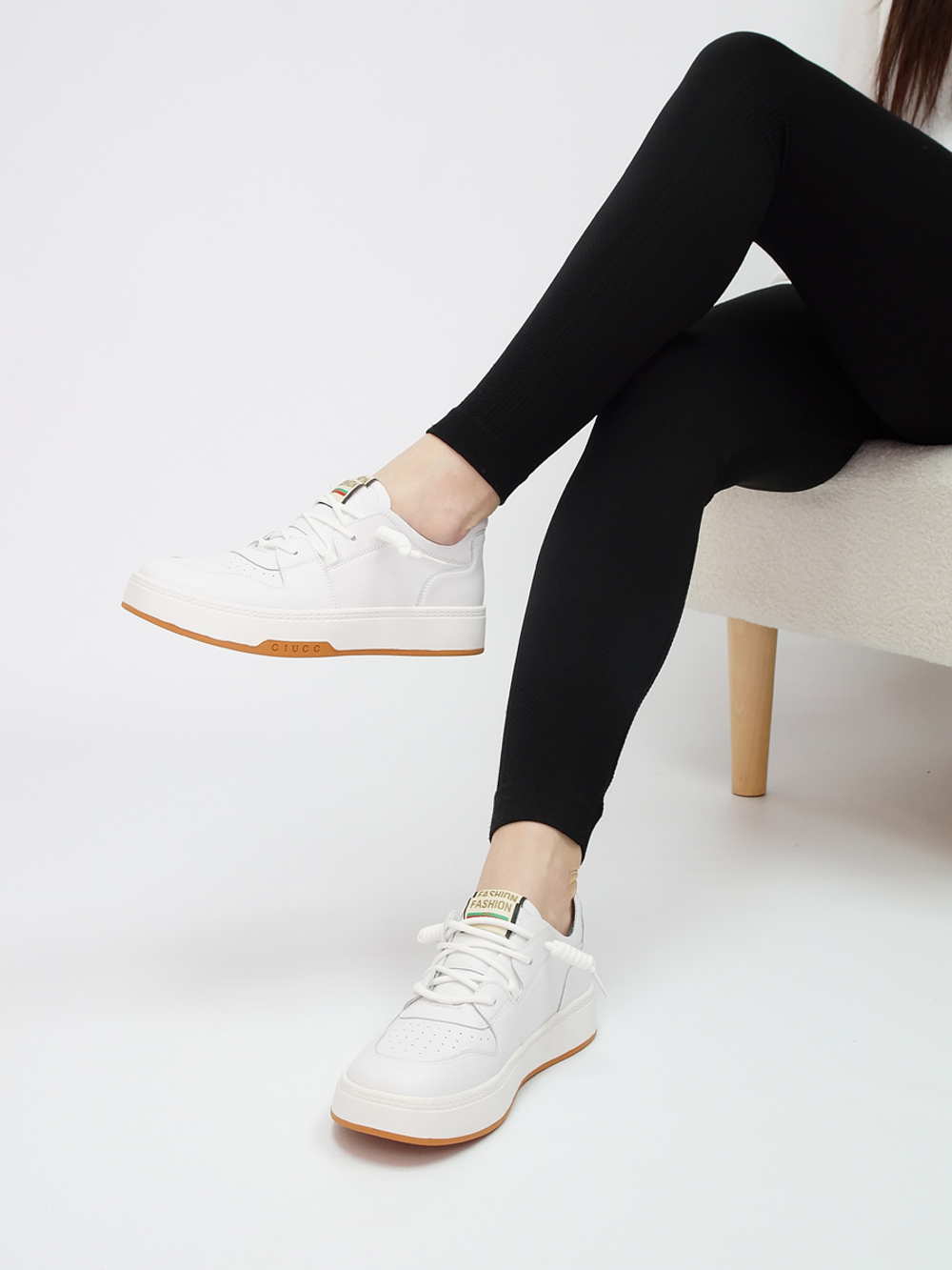 Кроссовки женские демисезонные