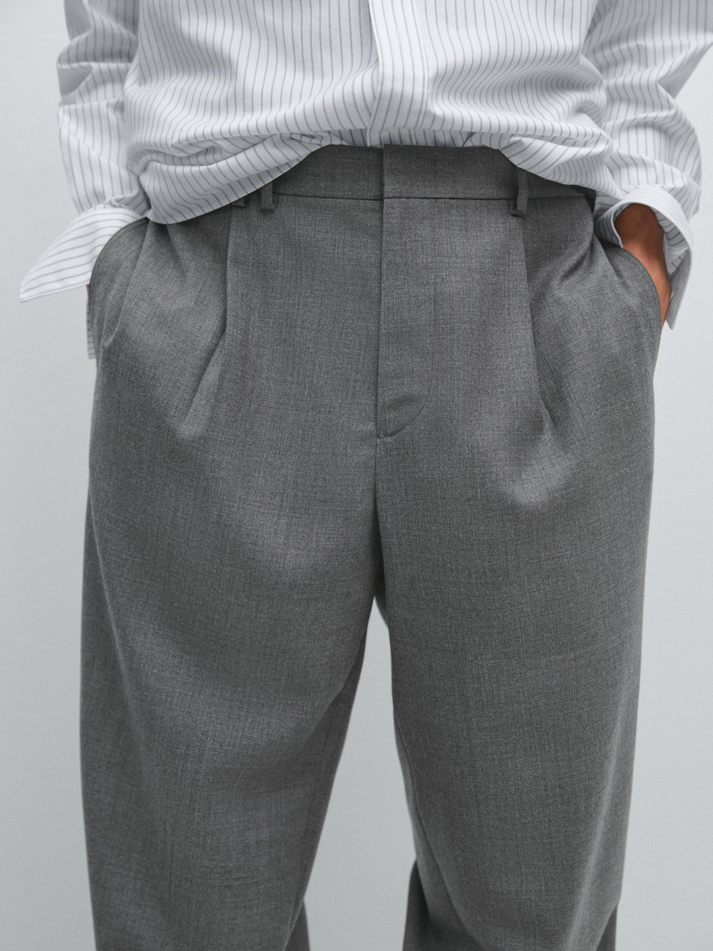 Massimo Dutti Брюки свободного кроя с вытачками, серый