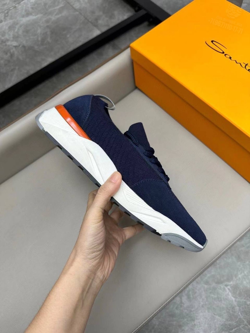 Кроссовки Santoni