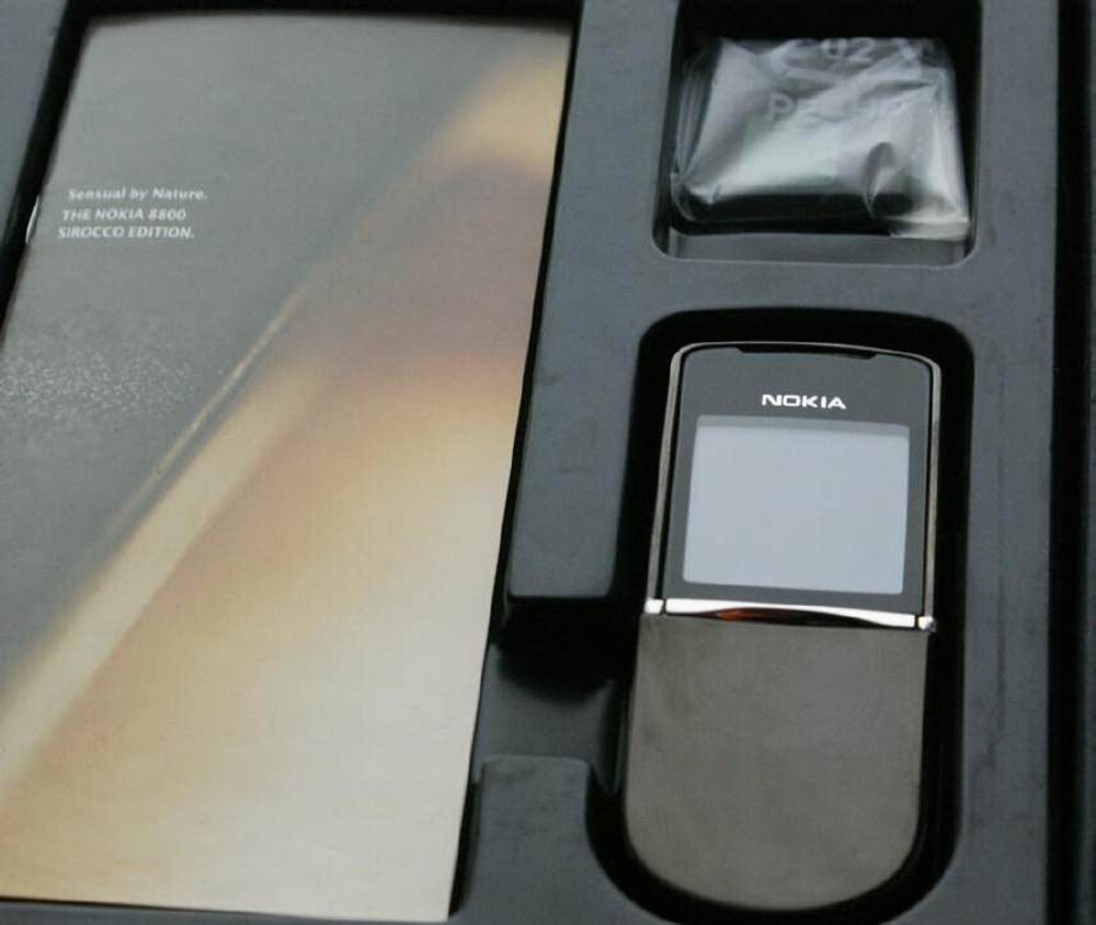 Мобильный телефон Nokia 8800 Sirocco Edition Black Купить. Цена в России,  Москве, Санкт Петербурге, Краснодаре, Челябинске, Новосибирске