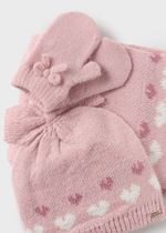 шапка с шарфом и варежками