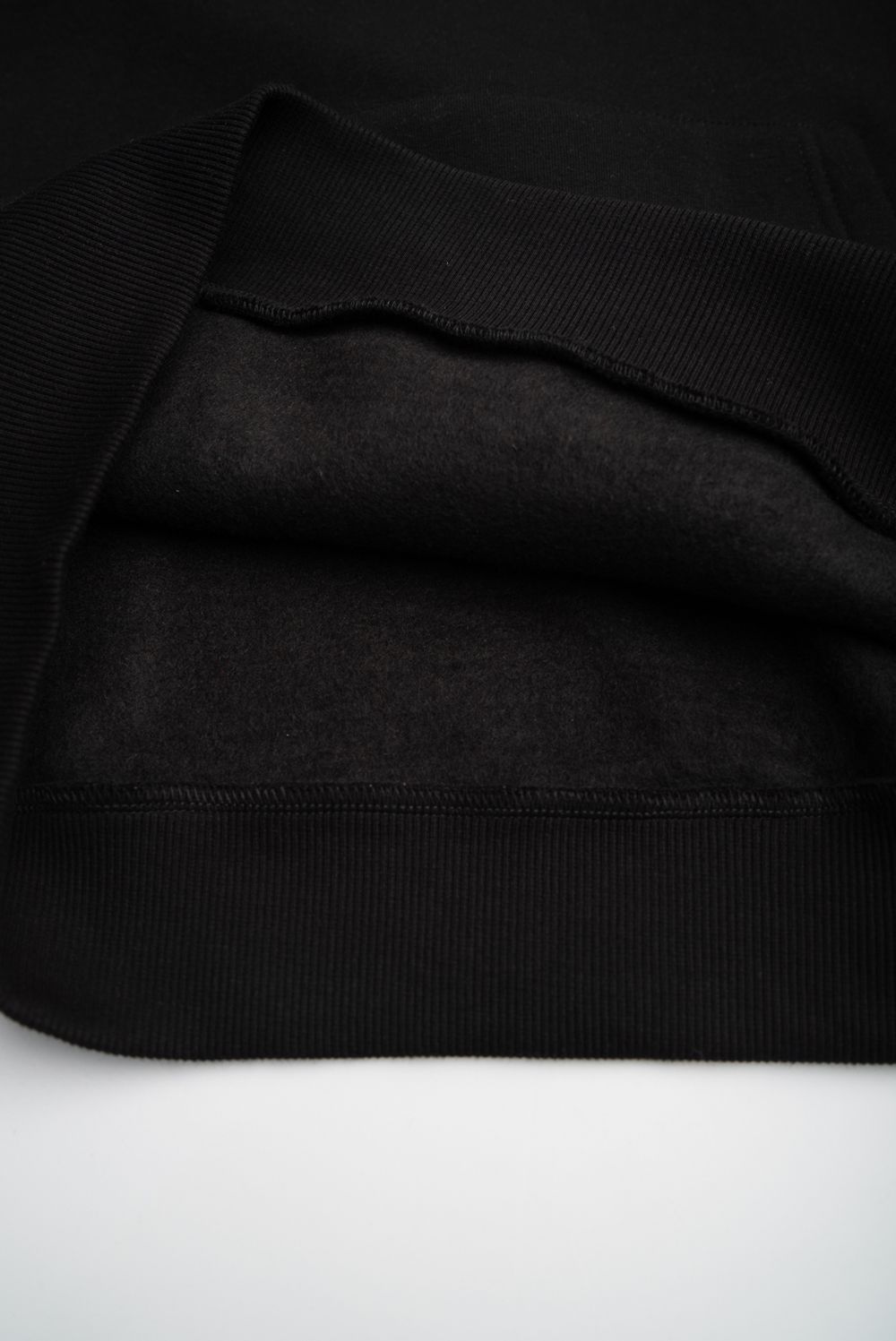 Купить Худи MGNG Basic Черный Худи MGNG Basic Черный