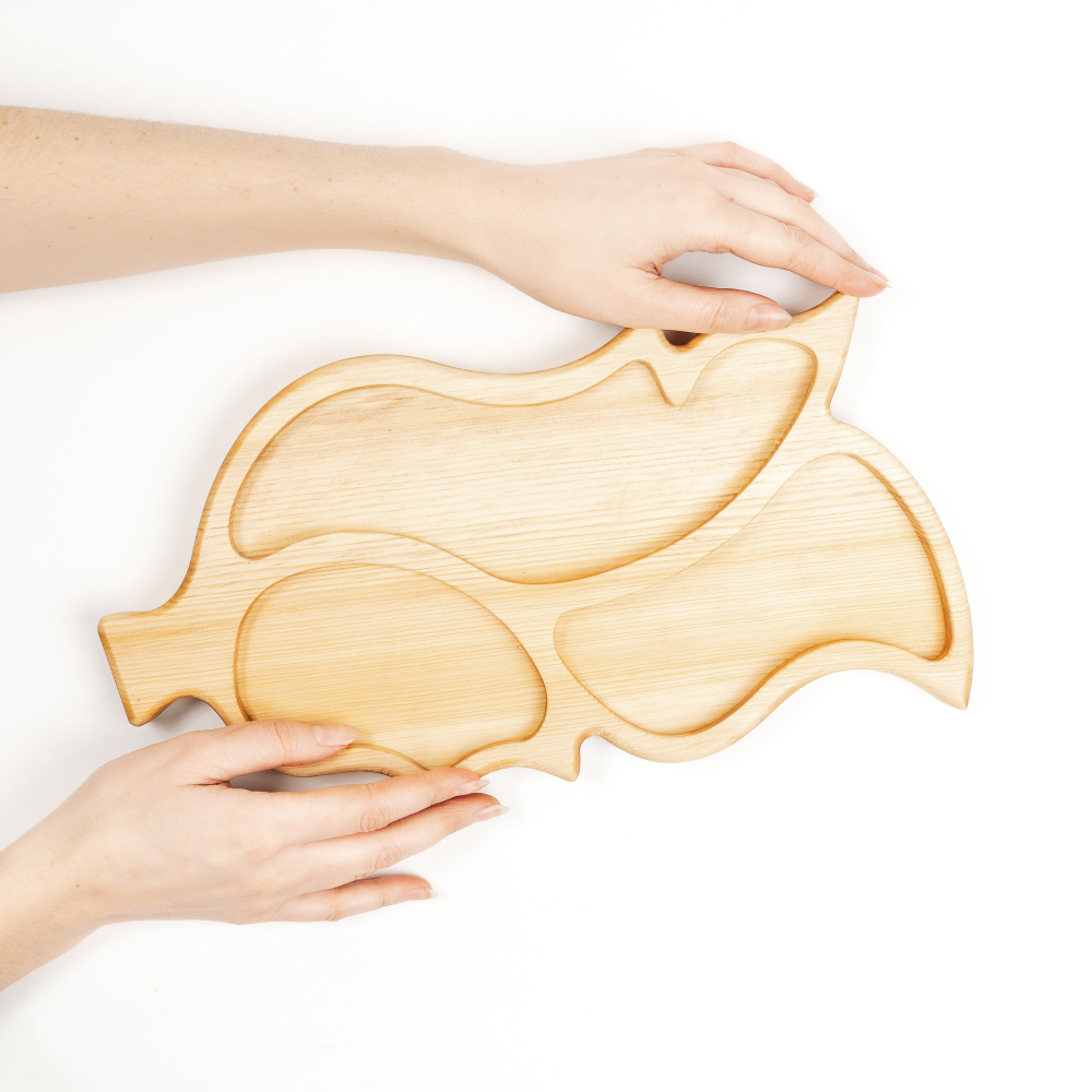 Деревянная менажница из кедра для подачи блюд и закусок. MG14