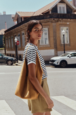 ZARA ФУТБОЛКА ИЗ ТКАНИ С ЭФФЕКТОМ ПОТЕРТОСТИ, ПОЛОСКИ