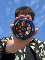 Колесо HIPExtreme Neon Flakes 110*24 мм, чёрный/синий