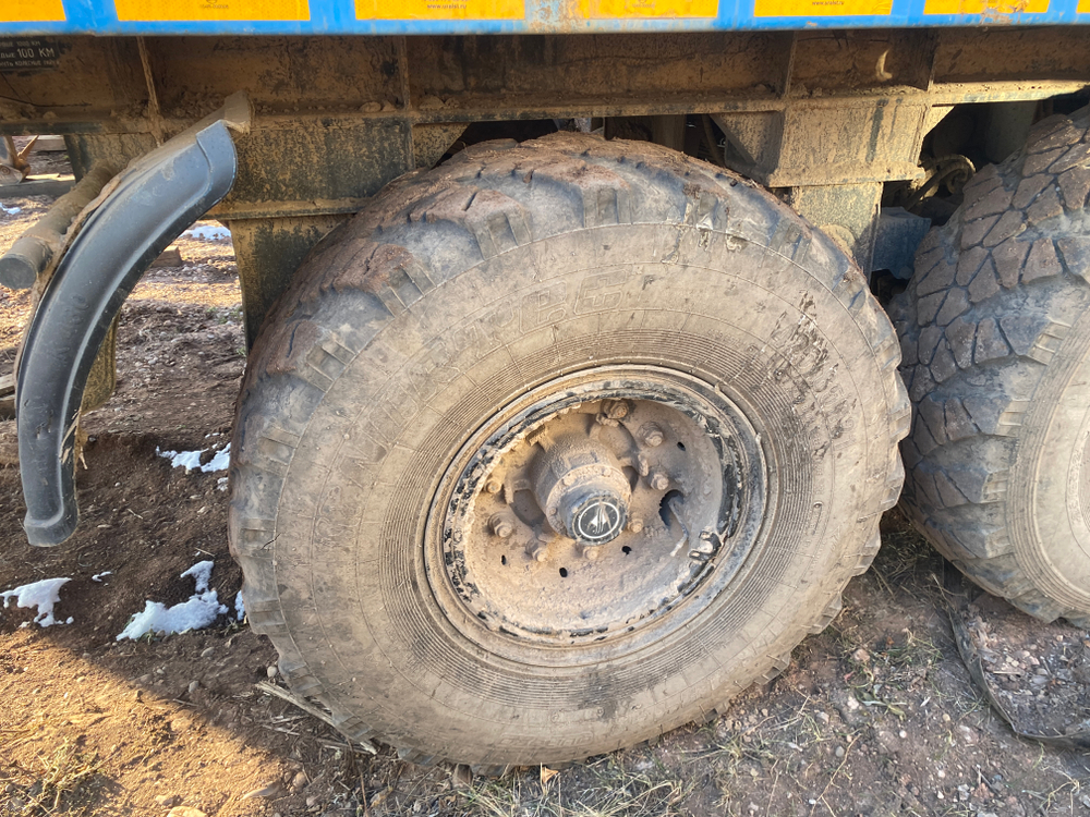 УралСпецТранс 9465* Полуприцеп бортовой 946518-A1-03