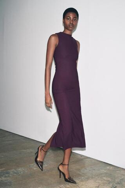 ZARA ДЛИННОЕ ПЛАТЬЕ ИЗ КРЕПА, БАКЛАЖАННЫЙ