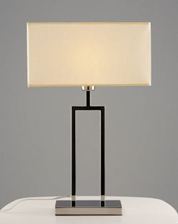 Настольная лампа декоративная Moderli Viola V10548-1T