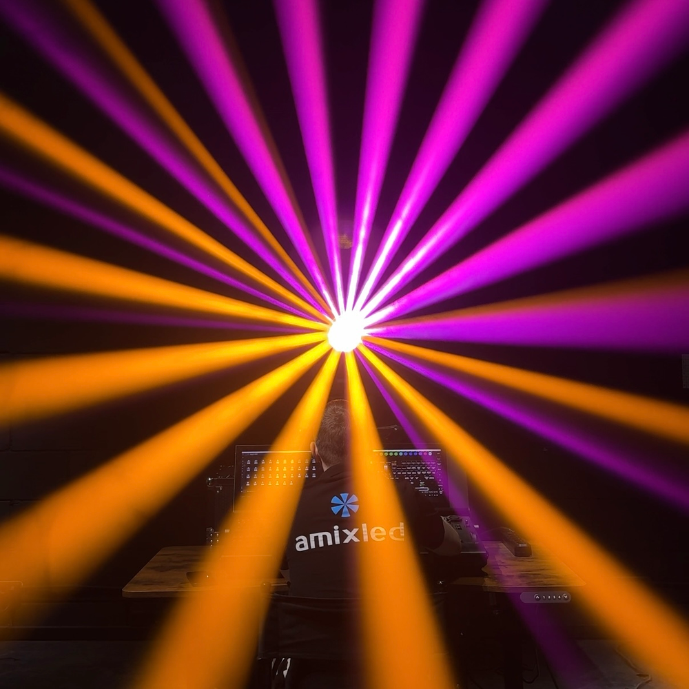 Световой прибор Amixled QUADRO BEAM