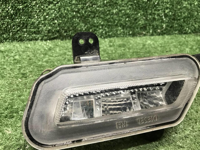 Фонарь заднего хода правый Genesis GV80 (20-23)