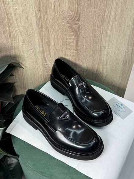 Лоферы Prada