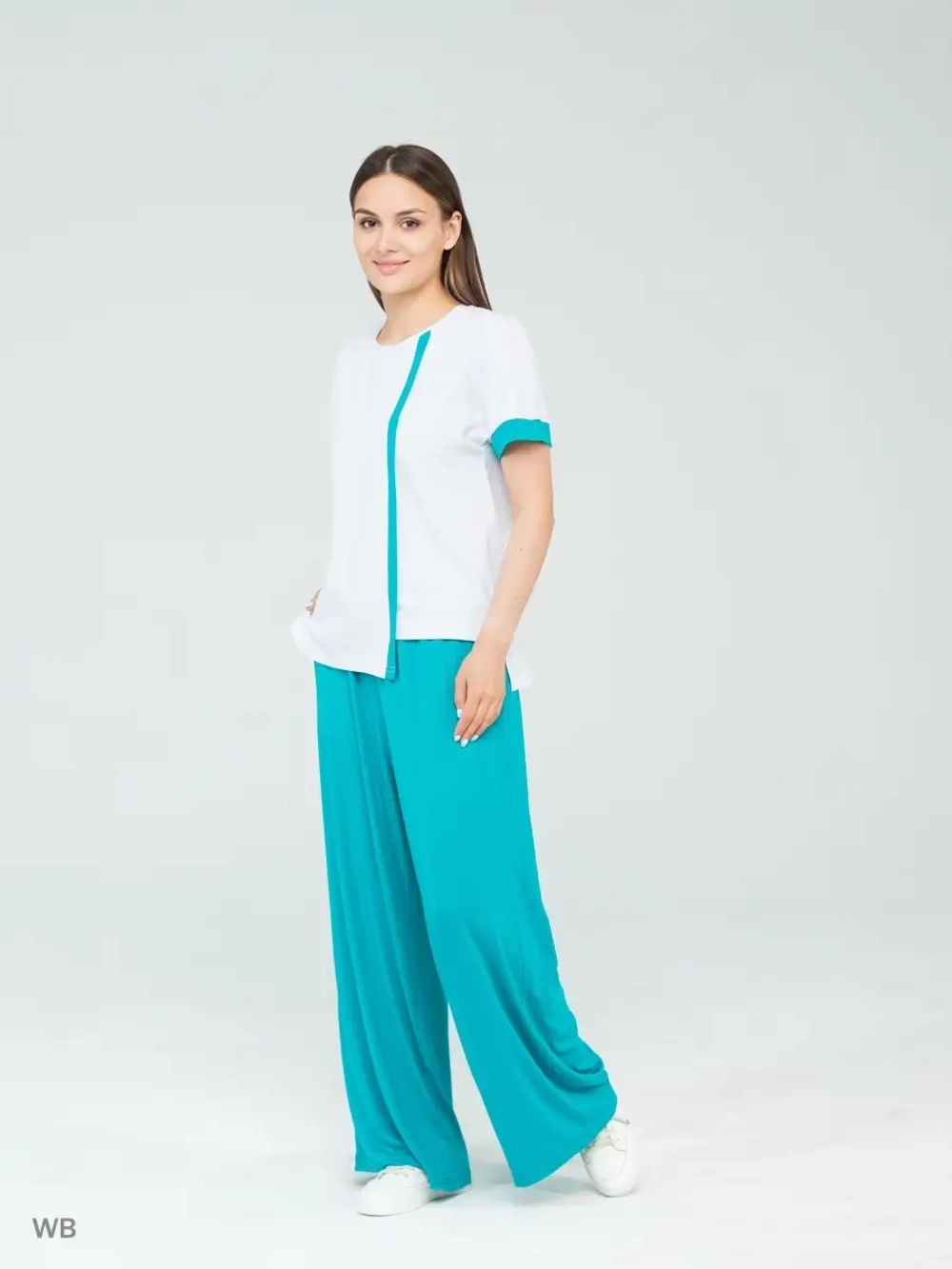 Костюм трикотажный оверсайз с широкими брюками