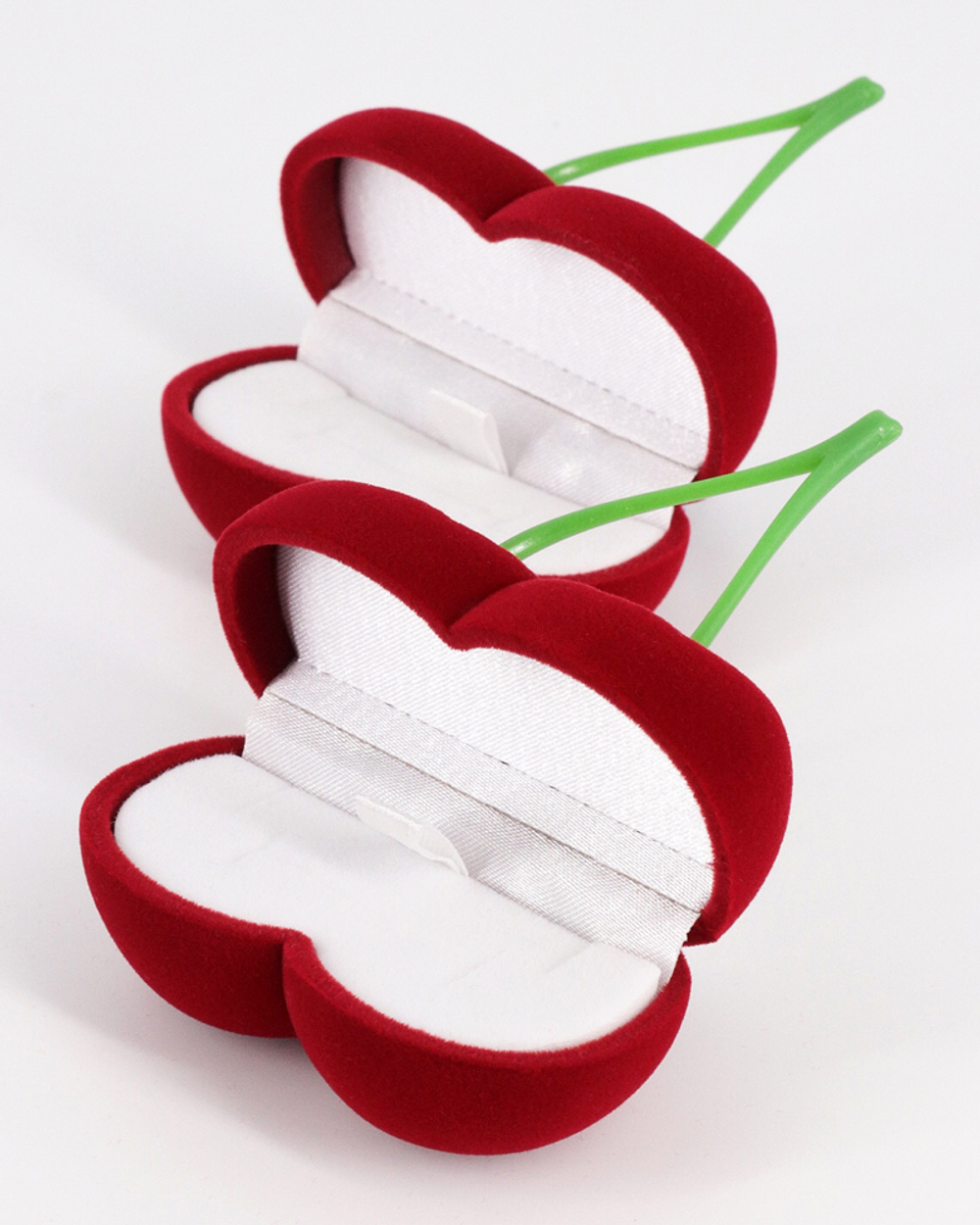 Флокированный футляр в форме вишенок для ювелирных украшений