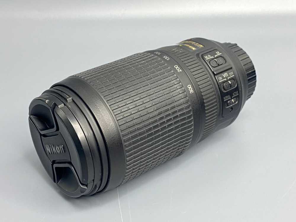 Nikon 70-300mm 4.5-5.6G ED-IF AF-S VR Zoom-Nikkor