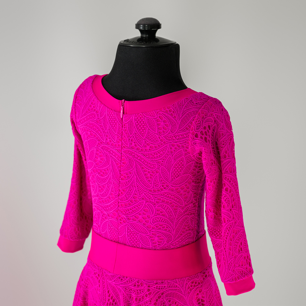 розовое платье для танцев