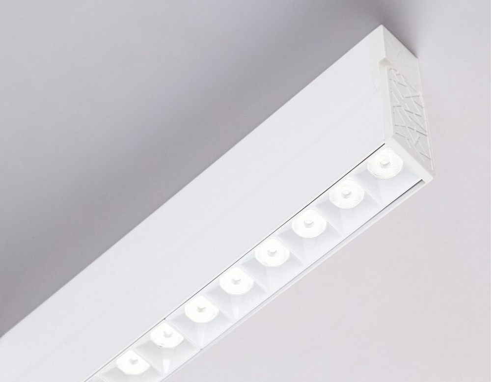 Накладной светильник Ambrella Light TA TA1825