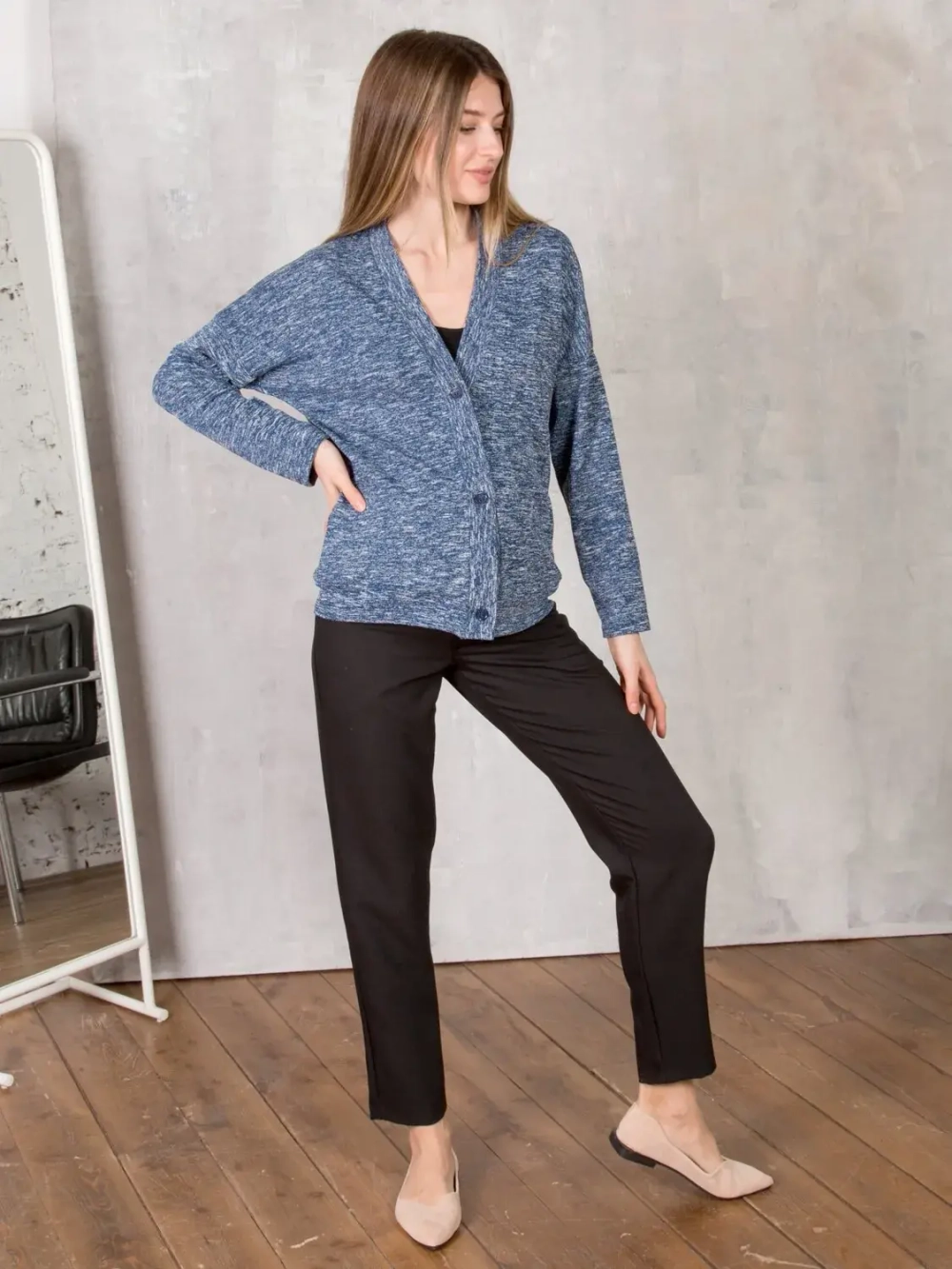 Брюки прямые укороченные с разрезами для беременных 3357 черный