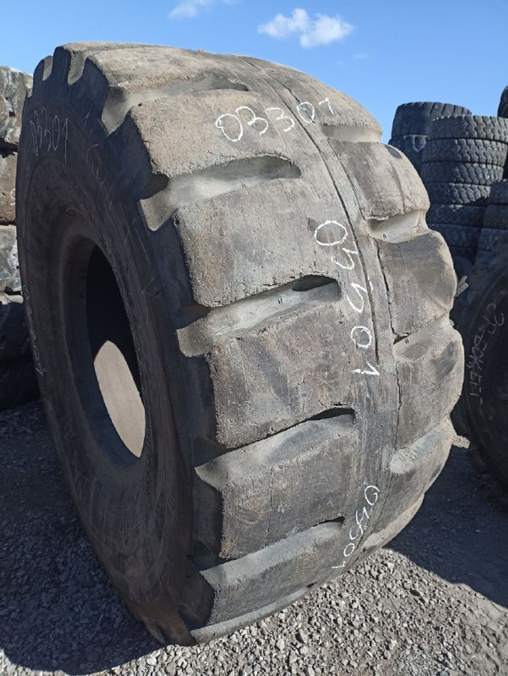 35/65R33 Bridgestone VSDL шина б/у