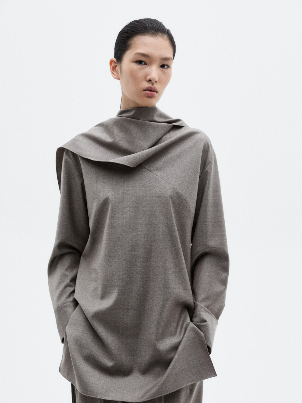 Massimo Dutti Блузка со шнуровкой на воротнике - Limited Edition, серый