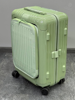 Чемодан Rimowa Essential Sleeve Cabin