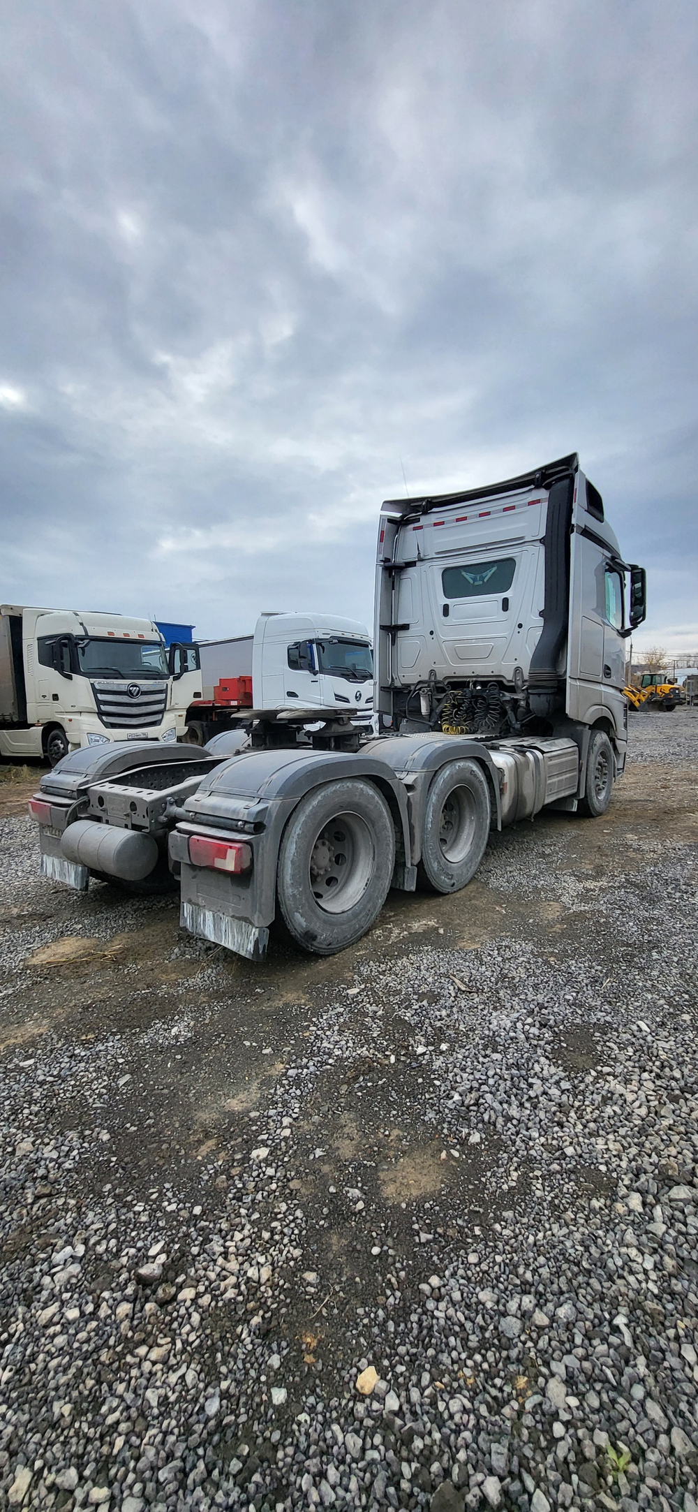 Mercedes-Benz Actros 6x4 Седельный тягач 2653 (Дизельный, 12,8 л, 530 л.с., АТ)