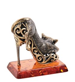 Народные промыслы AM-3144 Фигурка «Кот на туфельке» (латунь, янтарь)