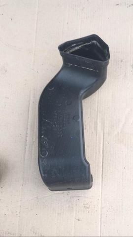 Воздухопровод справа, партубок системы забора воздуха для МАН ТГС  81619500382. б/у