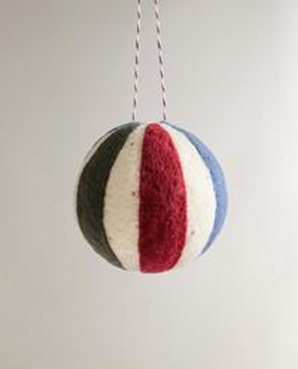 ZARA HOME ЁЛОЧНОЕ УКРАШЕНИЕ "ШАР С ГЕОМЕТРИЧЕСКИМ УЗОРОМ, РАЗНОЦВЕТНЫЙ