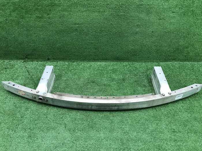 Усилитель передний Mercedes E W212 (2009-2016)