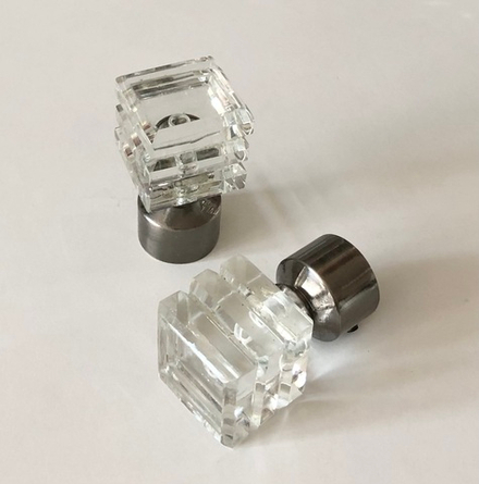 Наконечники Кристалл квадрат для кованых карнизов d19, цвет черный никель