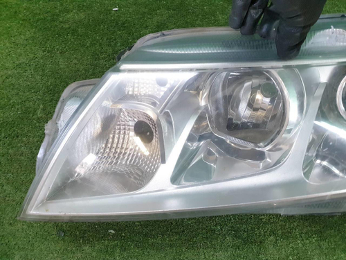 Битая Фара левая Suzuki Vitara 2 (2014-2019) галоген
