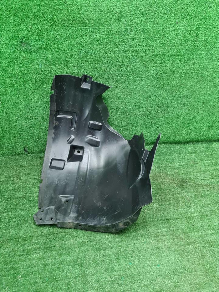 Подкрылок передний правый Mercedes GLE C292 15-19