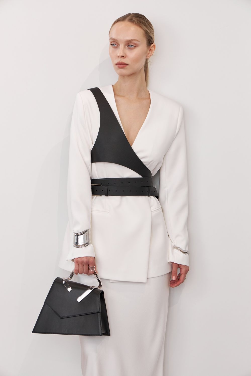 РЕМЕНЬ-ПОРТУПЕЯ BLACK