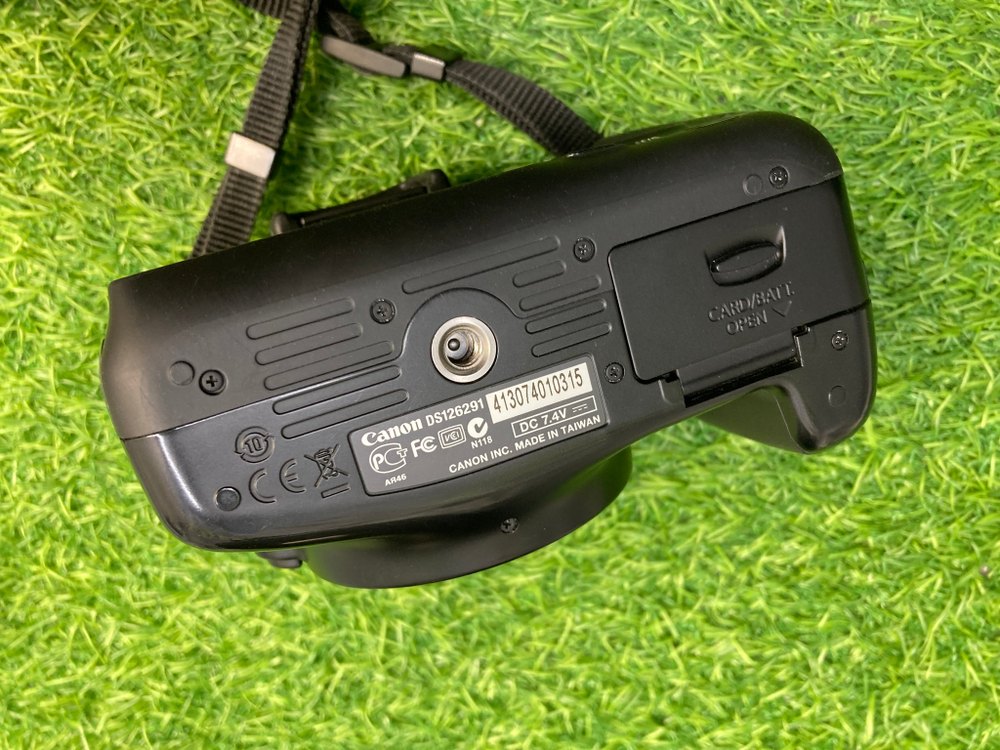 Canon 1100D + 18-55 (4000 кадров) Покупка/Продажа
