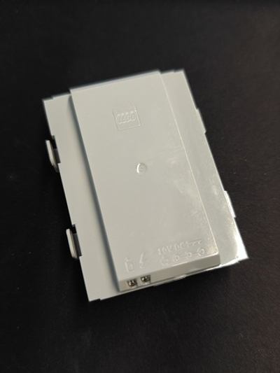 Lego 45501 Аккумуляторная батарея к микрокомпьютеру EV3, со следами использования